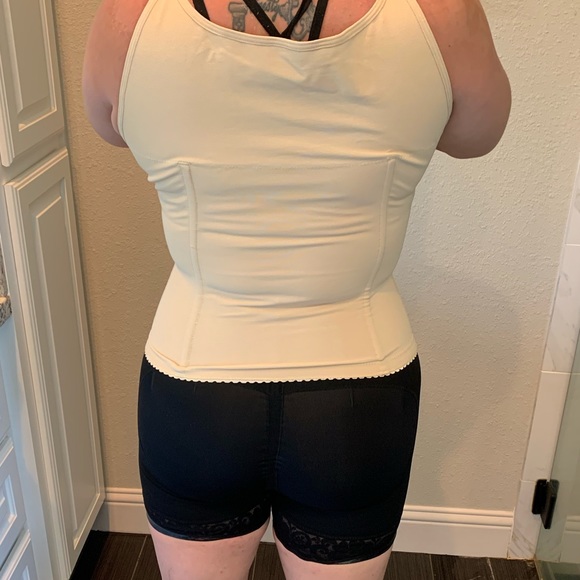 Fajas - Picture 8 of 8